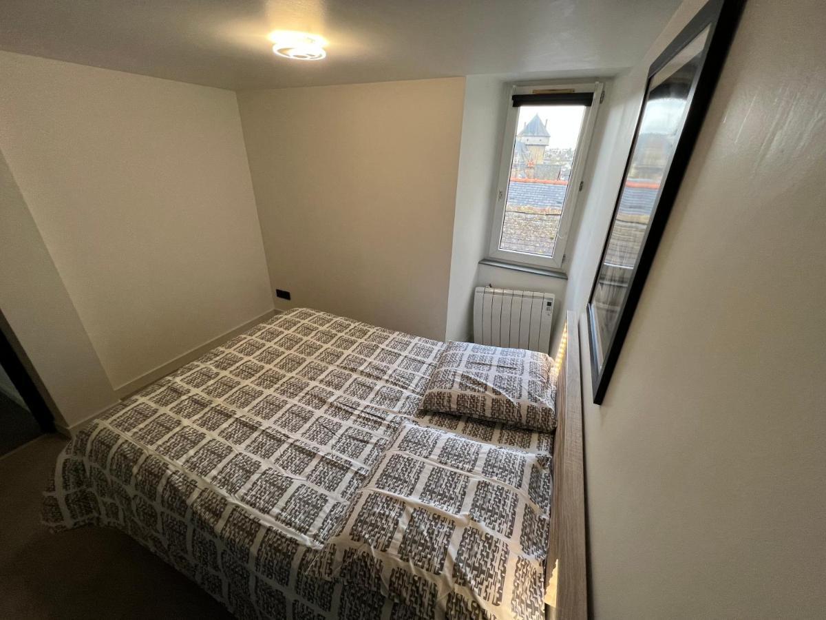 Le Vieux Laval Apartment ลาวาล ภายนอก รูปภาพ