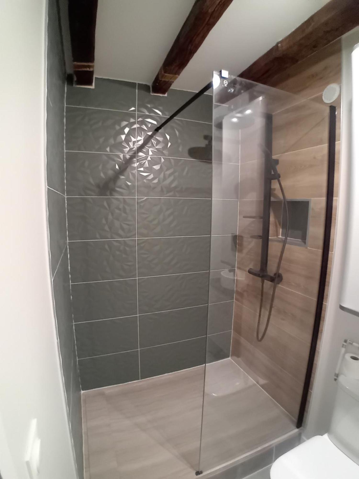 Le Vieux Laval Apartment ลาวาล ภายนอก รูปภาพ
