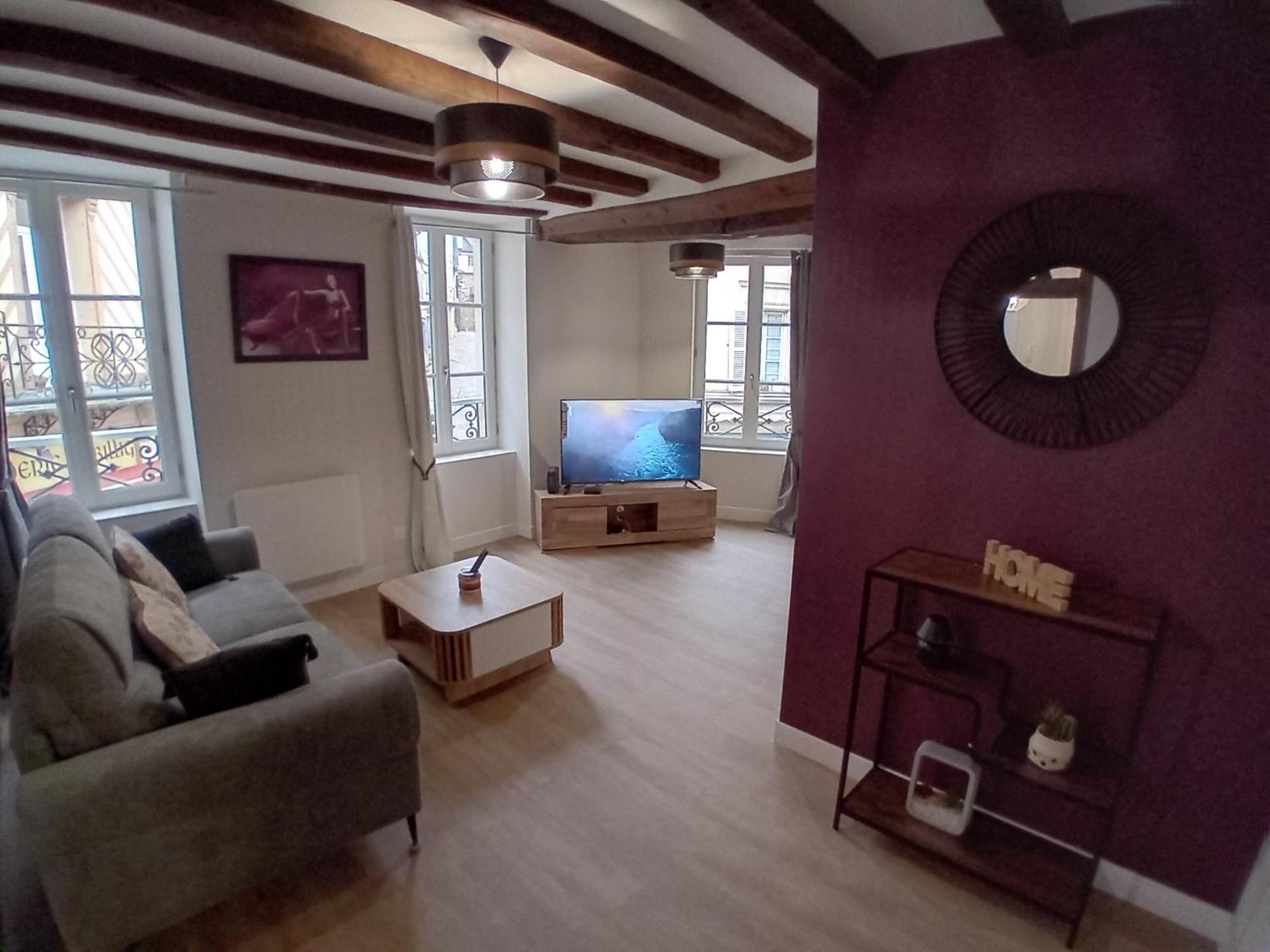 Le Vieux Laval Apartment ลาวาล ภายนอก รูปภาพ